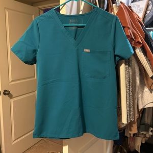 Women’s Catarina One Pocket scrub top, Color Pacific Blue, Small